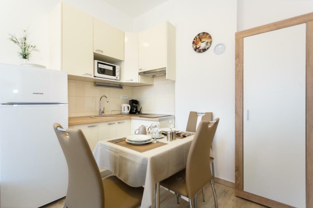 Apartment Rosemary 24 Krk Town Exterior photo