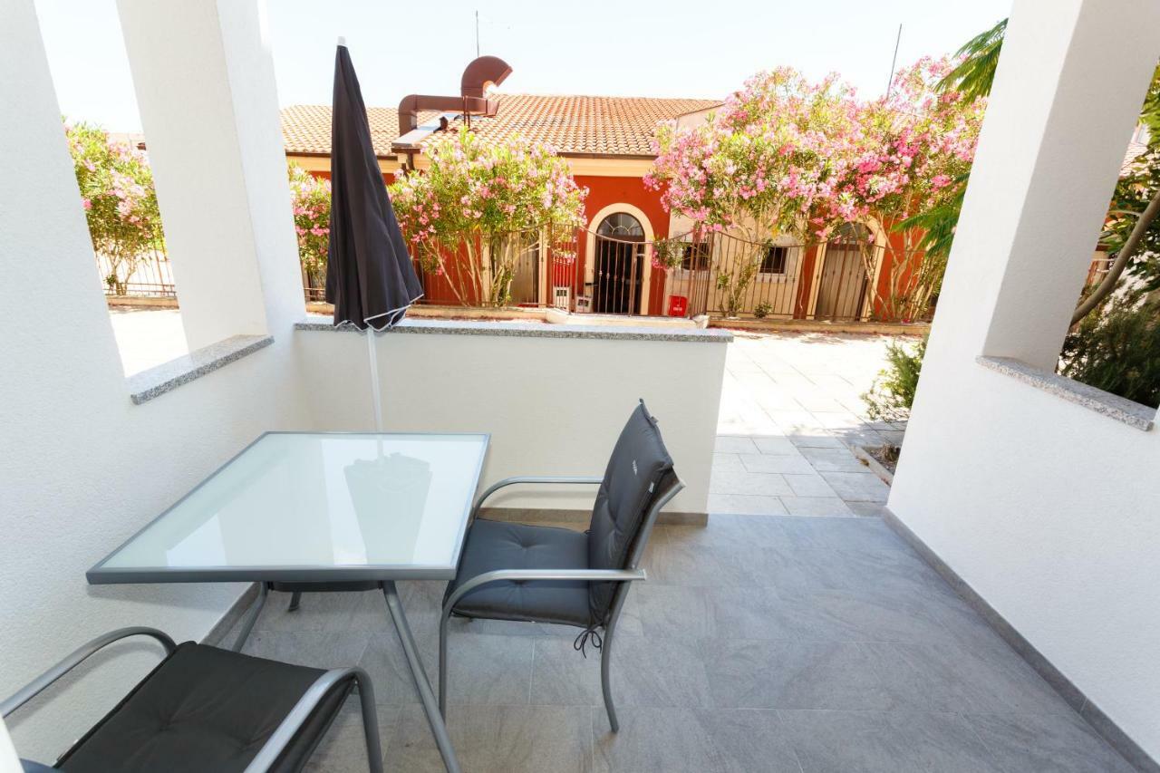 Apartment Rosemary 24 Krk Town Exterior photo